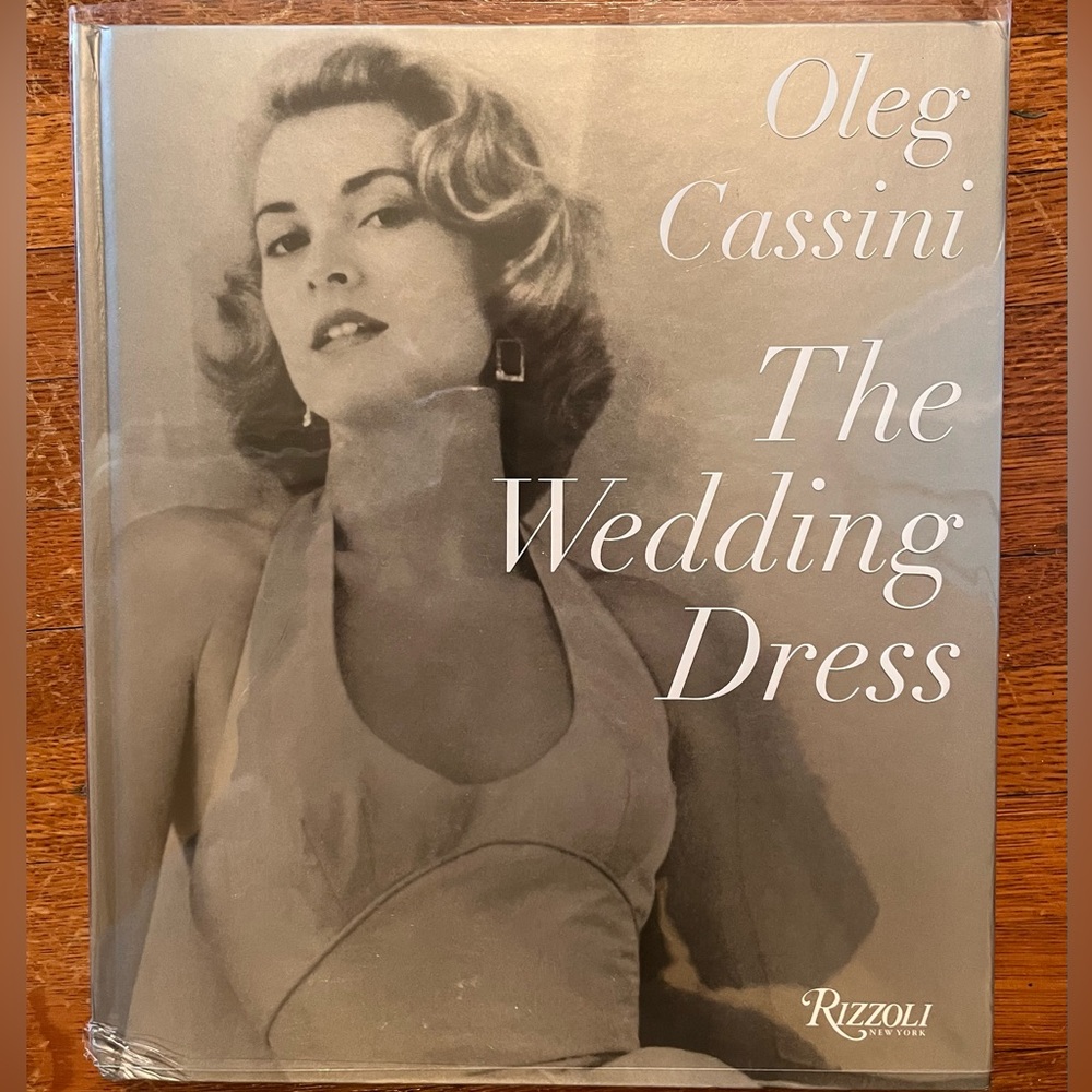 Oleg Cassini the wedding dress